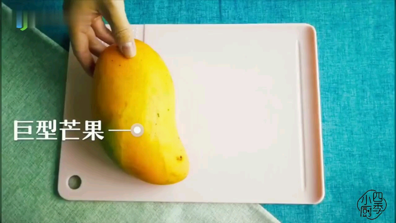 #可爱到爆了#宝宝们最爱的水果布丁在家亲自完成！舔屏ing！儿童节露一手。