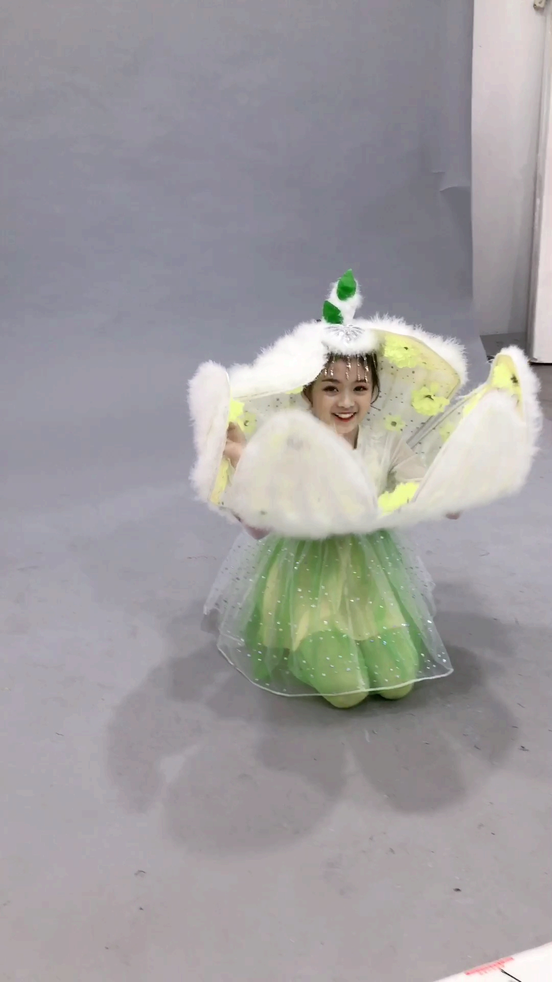 #神仙级买家秀#遇到怪物啦!被花儿吃了
