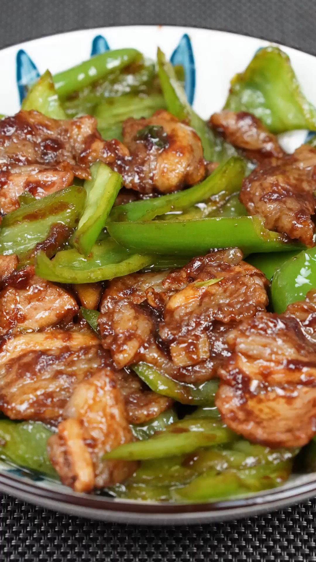 #不可辜负的美食#辣椒炒肉最好吃的做法,零经验也能一次成功,上桌前记得多煮点饭