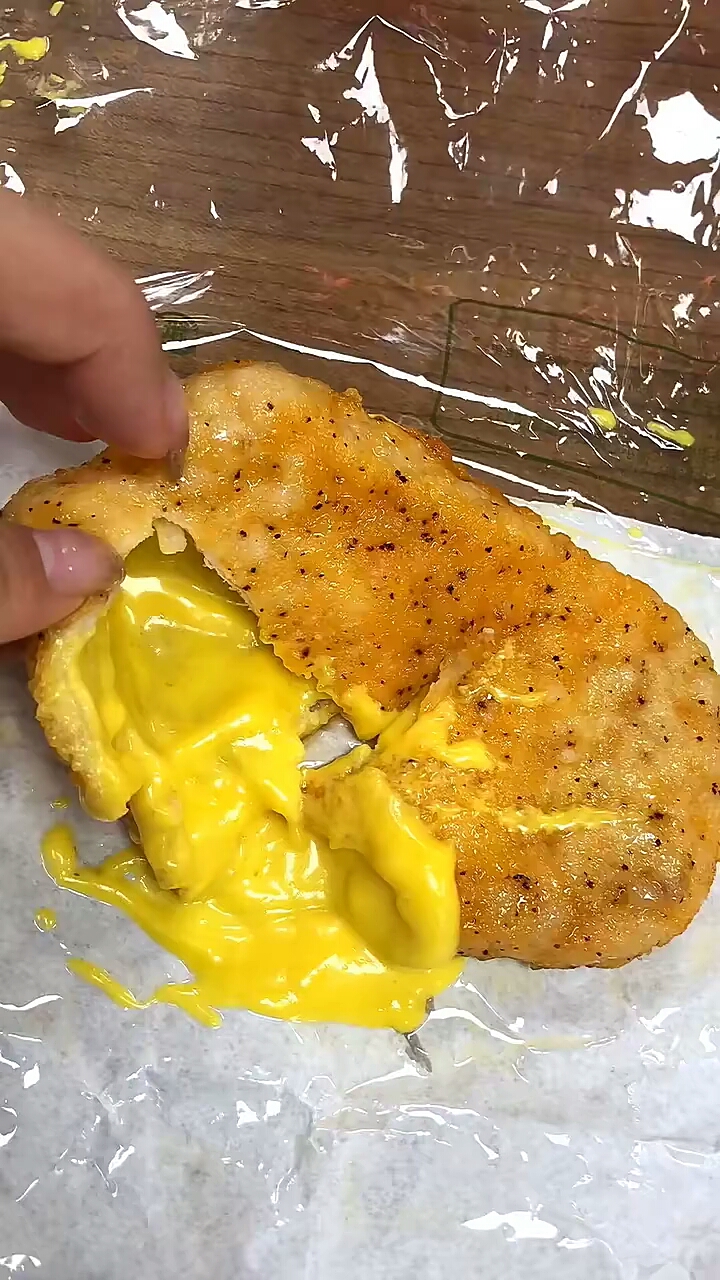 恶魔的饭团,蜂蜜芥末爆浆鸡排