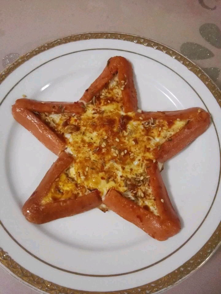 #食神大PK#香肠煎蛋的做法