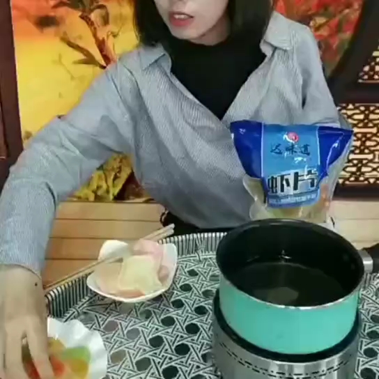 自己炸无色彩色虾片500g油炸鲜生龙虾片DIY原料膨化食品大连特产https:/