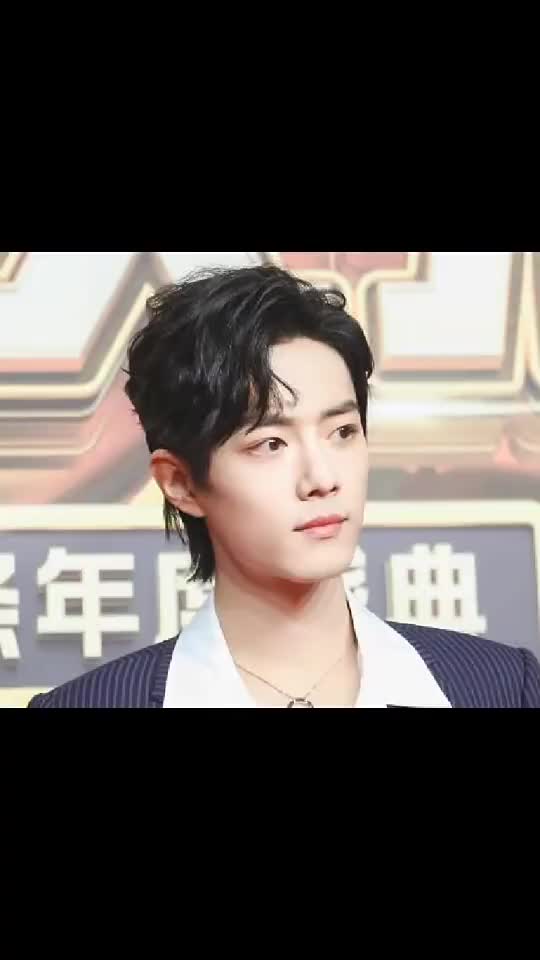 娱乐肖战马不停蹄参加活动太疲惫,眼角的红血丝在高清镜头下超明显