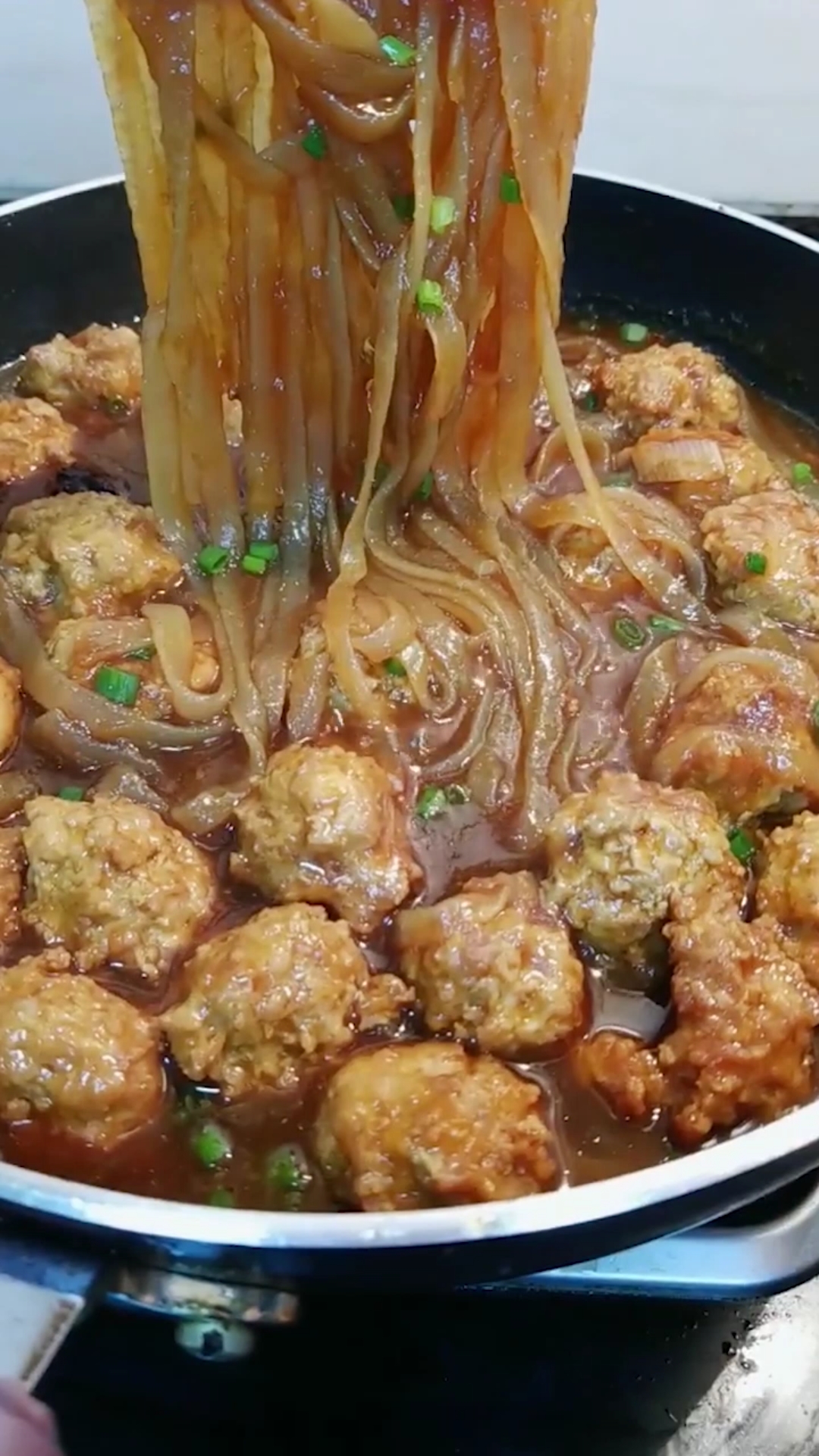 #美食#一锅不够吃的肉丸子炖粉条做法