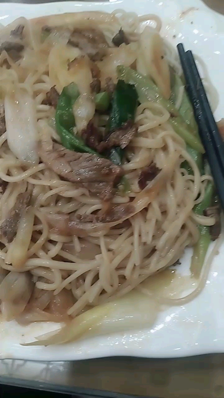 葱爆牛肉盖浇面