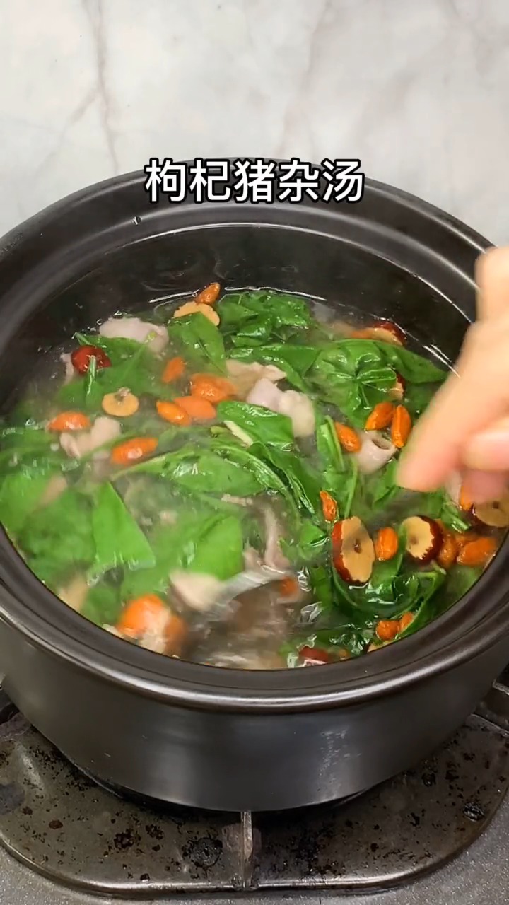 来广东一定要试一试这个汤哦,我重小就吃它,又香又鲜