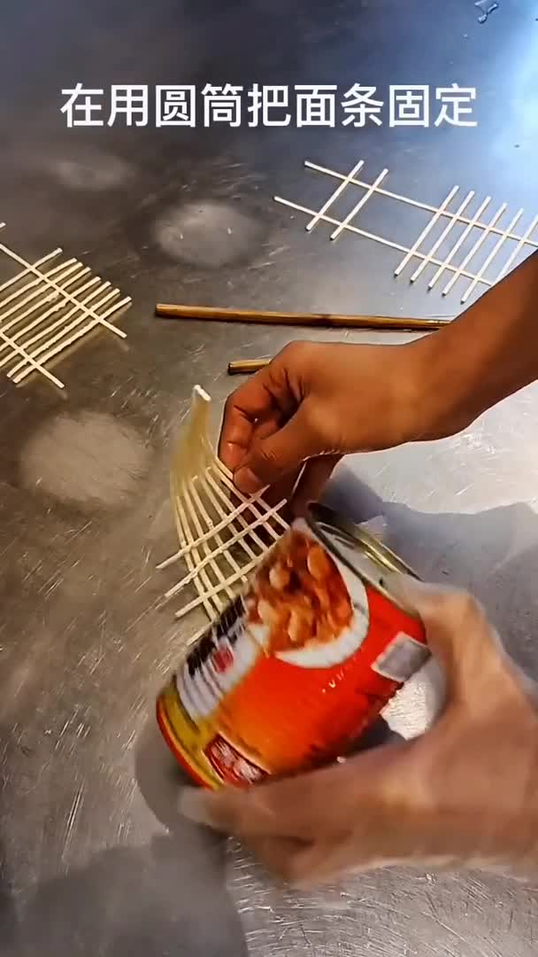 #我要上热门#简单容易学菜品摆盘教程