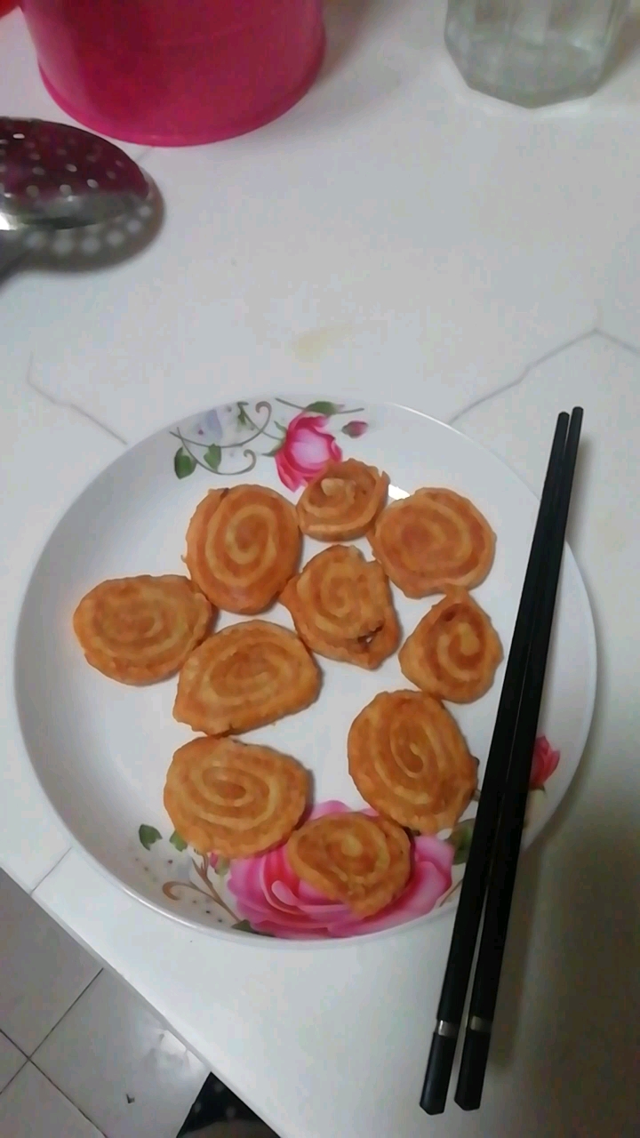 #秀出你的拿手菜#自制猫耳朵小零食～