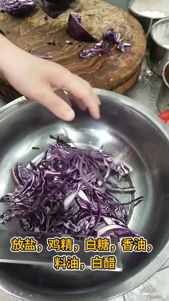 硬面馒头,就是好吃,配方,面粉一斤,酵母5克,水5两,盐5克,白糖5克,喜欢关注