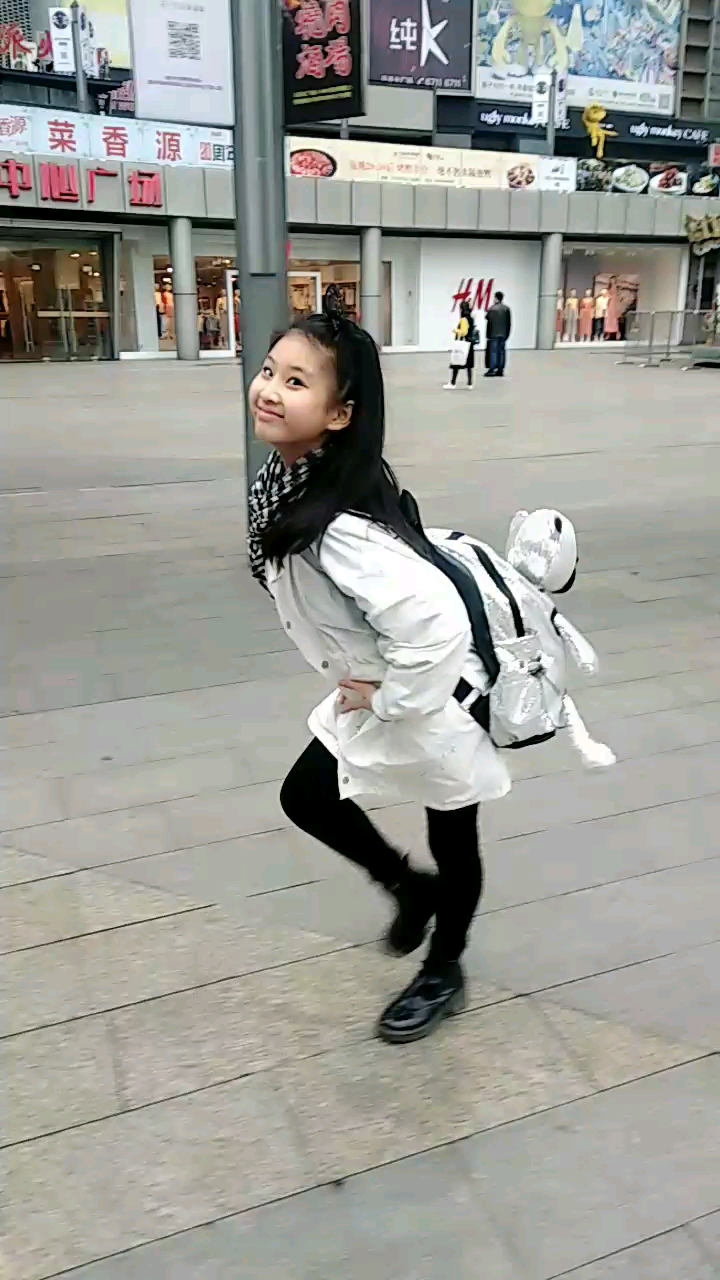 #苏大强模仿秀#丑小鸭