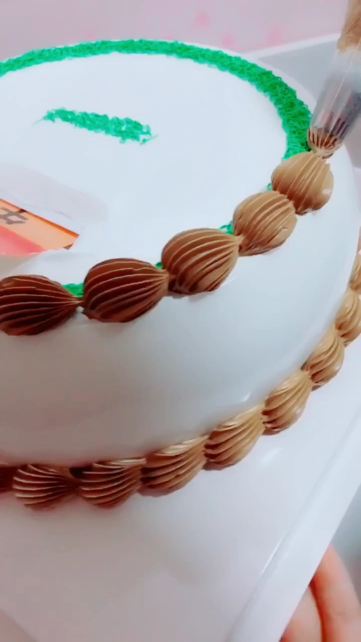 抽钱 加麻将蛋糕这样做。              隔壁小孩看呆了
