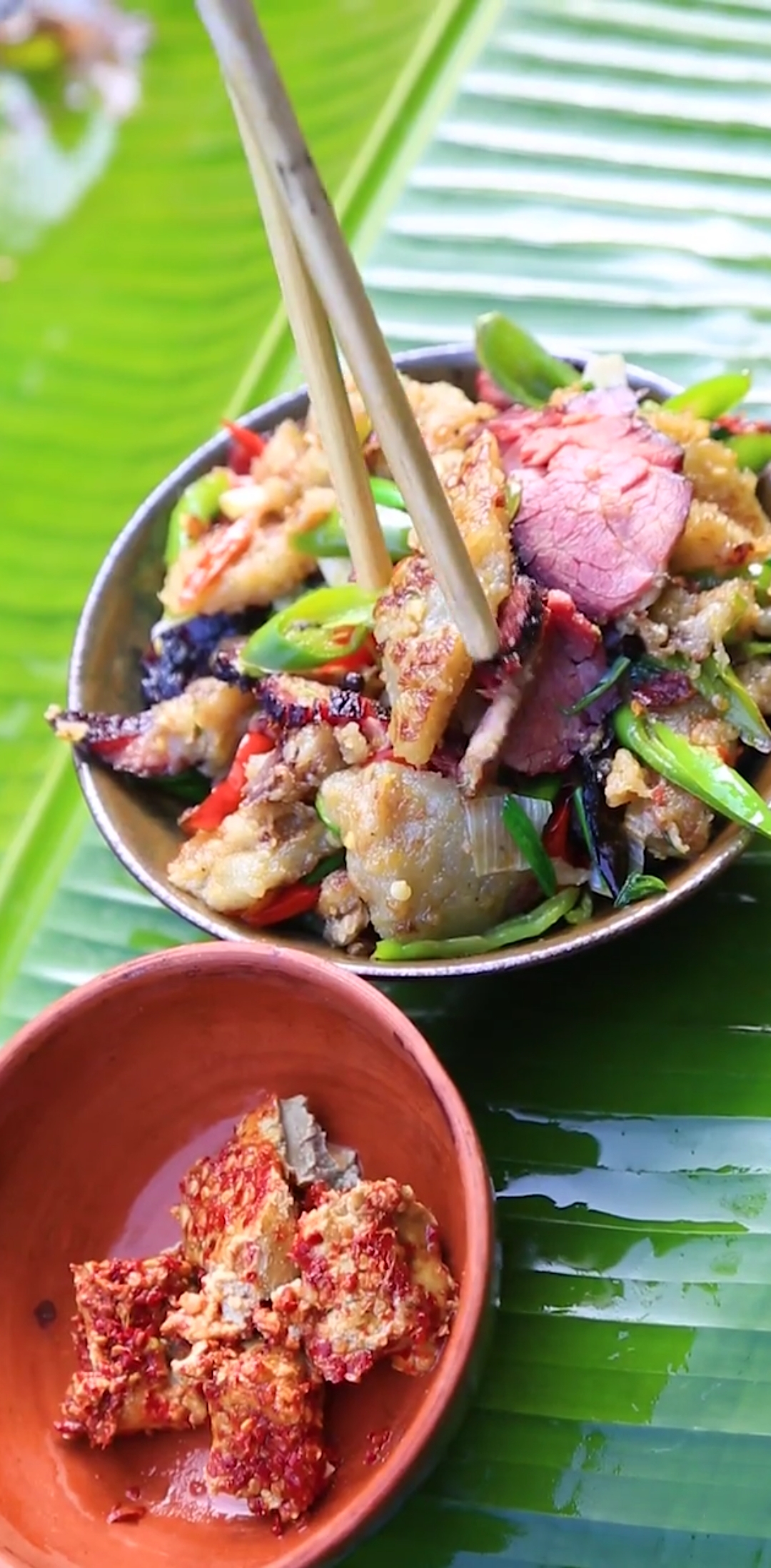 #美食看中国#洋芋粑粑炒腊肉,吃过的请点赞!