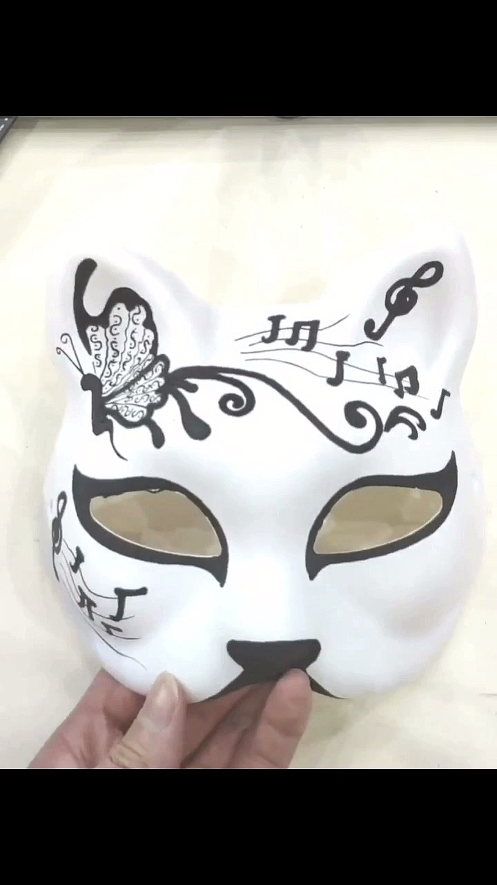 #晒晒我家的春天#画在面具上面的蝴蝶