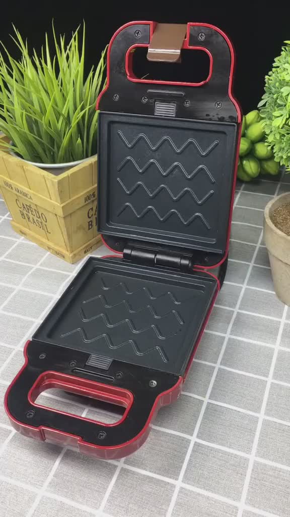 有了这个早餐机以后方便多了 在家就可以做爱吃的三明治和华夫饼了 熟了会自动断电呢 好物推荐