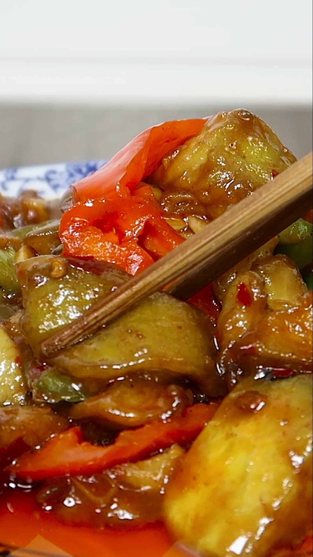 #美食#红烧茄子正确家常做法，掌握这些技巧，鲜香入味不油腻
