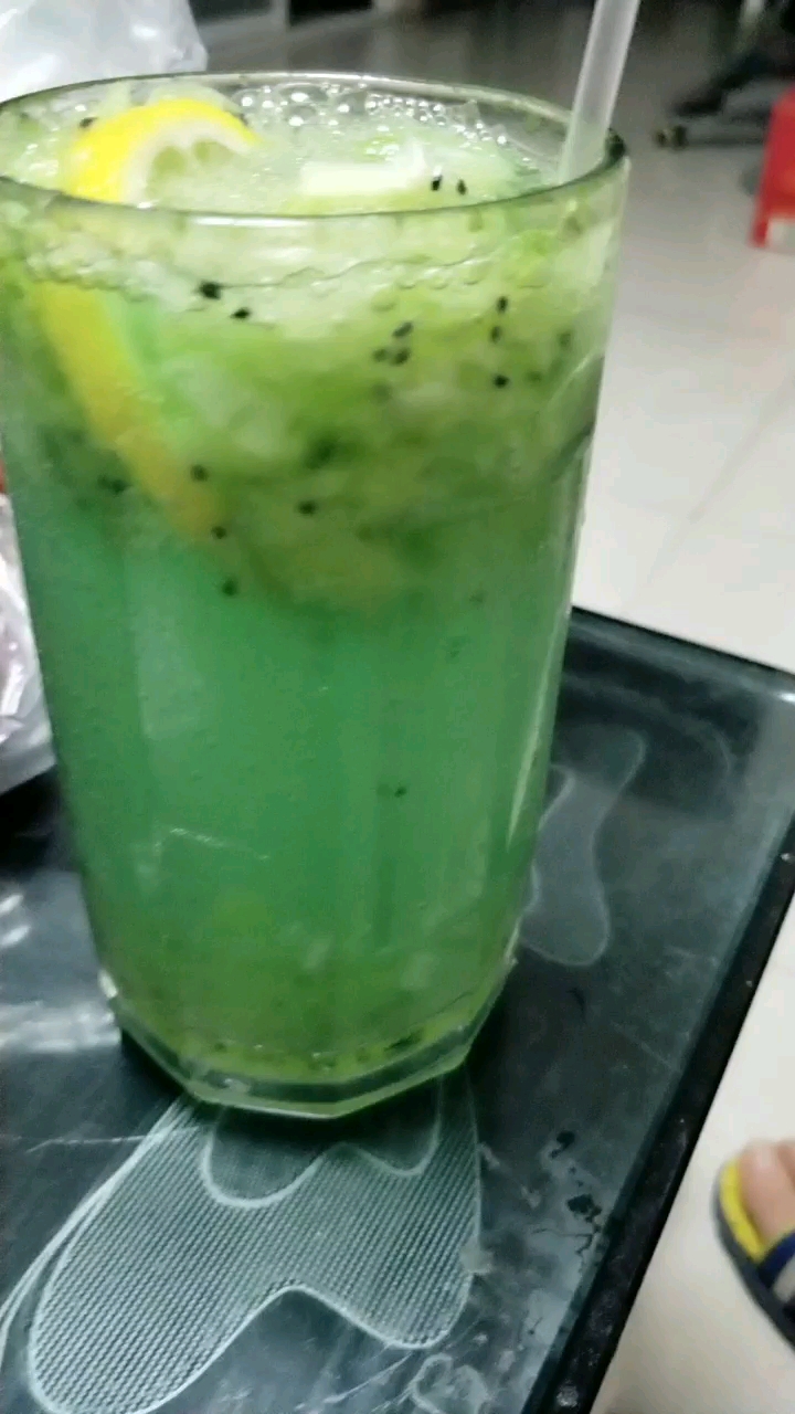 新调的鸡尾酒