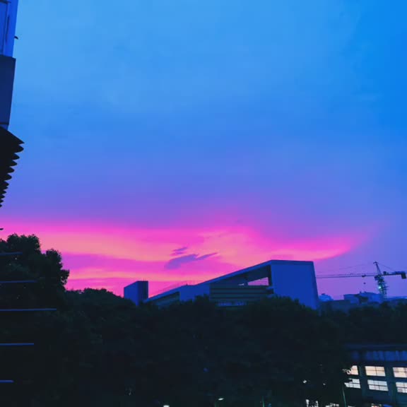 好好珍惜你们身边的人不好吗这个圈子的感情真的很不容易别让它毁在我们自己手里彩虹 文案 晚霞