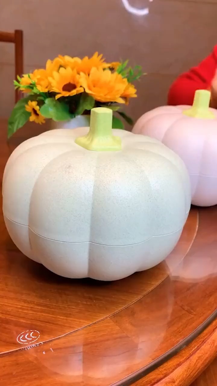 #好物推荐#能看出这是一个果盘 吗?南瓜造型可可爱爱,双层设计也实用。