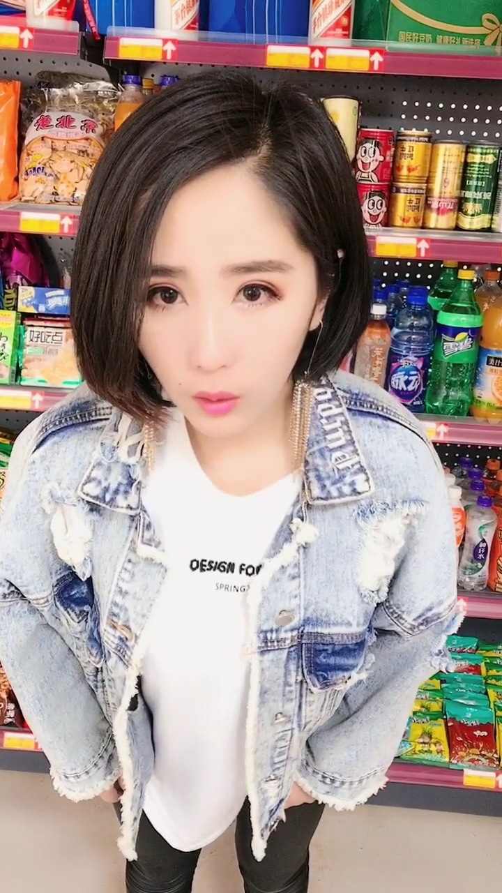 老板特制旺仔大馒头闪了老妹的腰