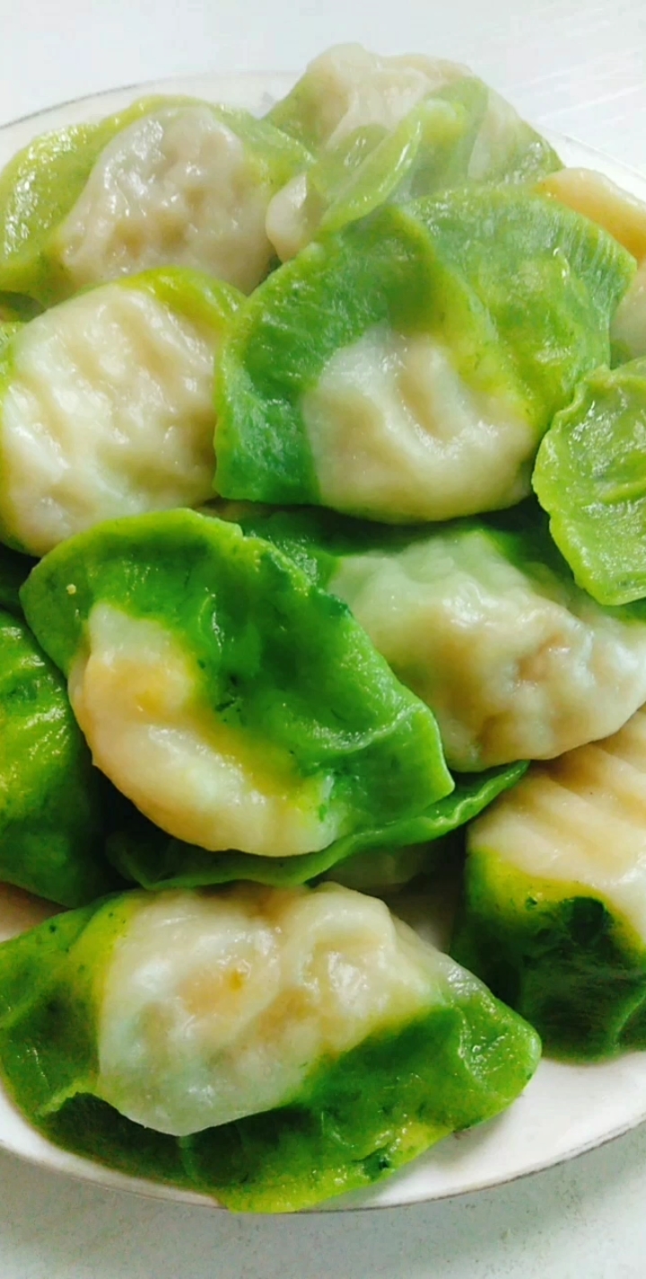 #春节#年夜饭做(百财)白菜饺子,预示着一年的财源滚滚,吉祥如意,不仅鲜香漂亮,寓意也好
