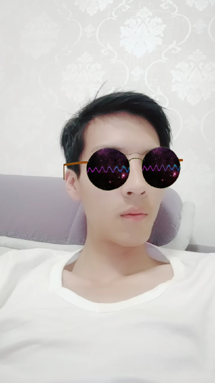 男生也可以有锁骨………