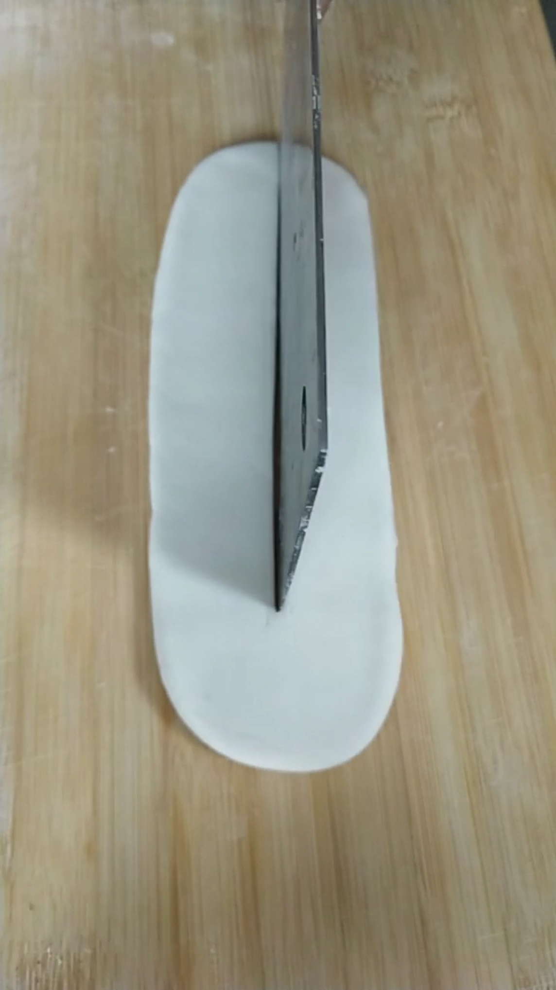 一个面片做小兔子,超级简单。