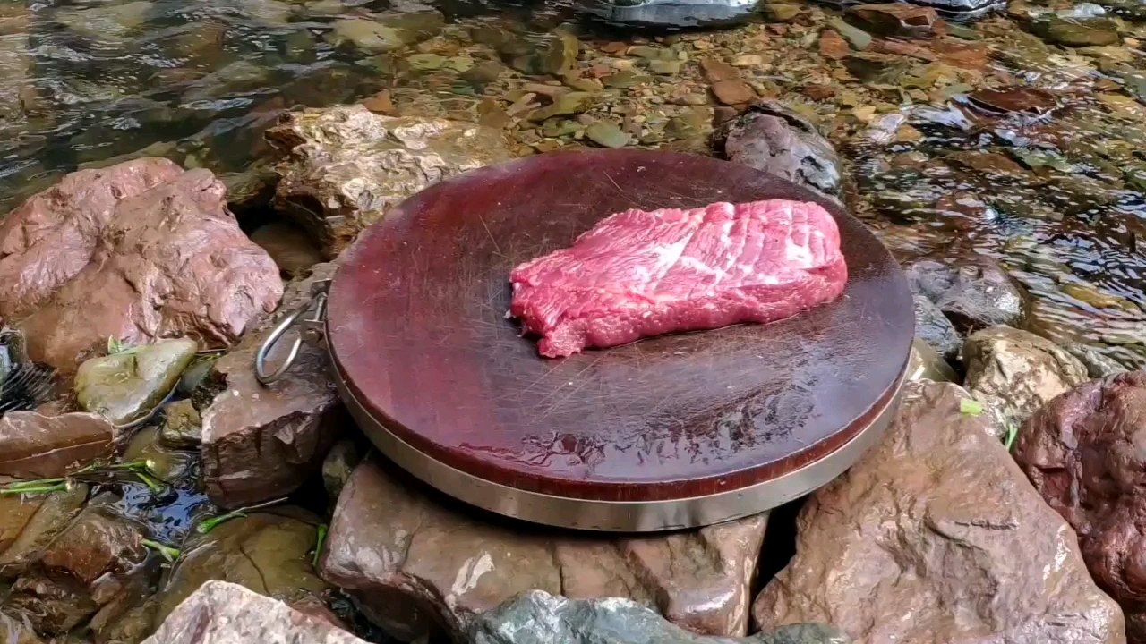 牛肉最简单好吃的做法,香辣鲜嫩,吃上一口,真解馋(一)