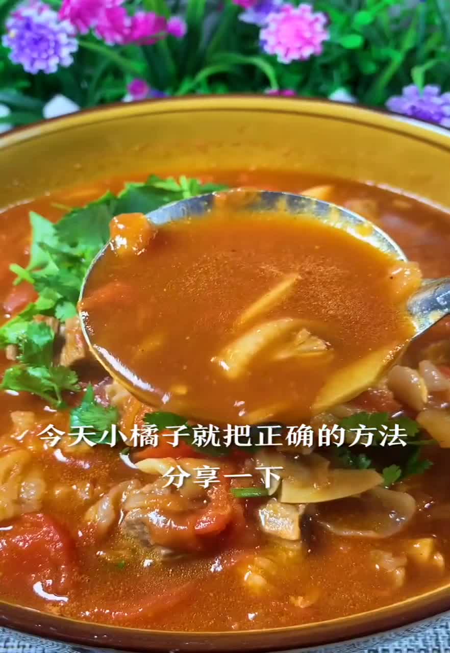 牛腩炖柿子,做到味道浓郁,汤汁醇厚那是真地道!