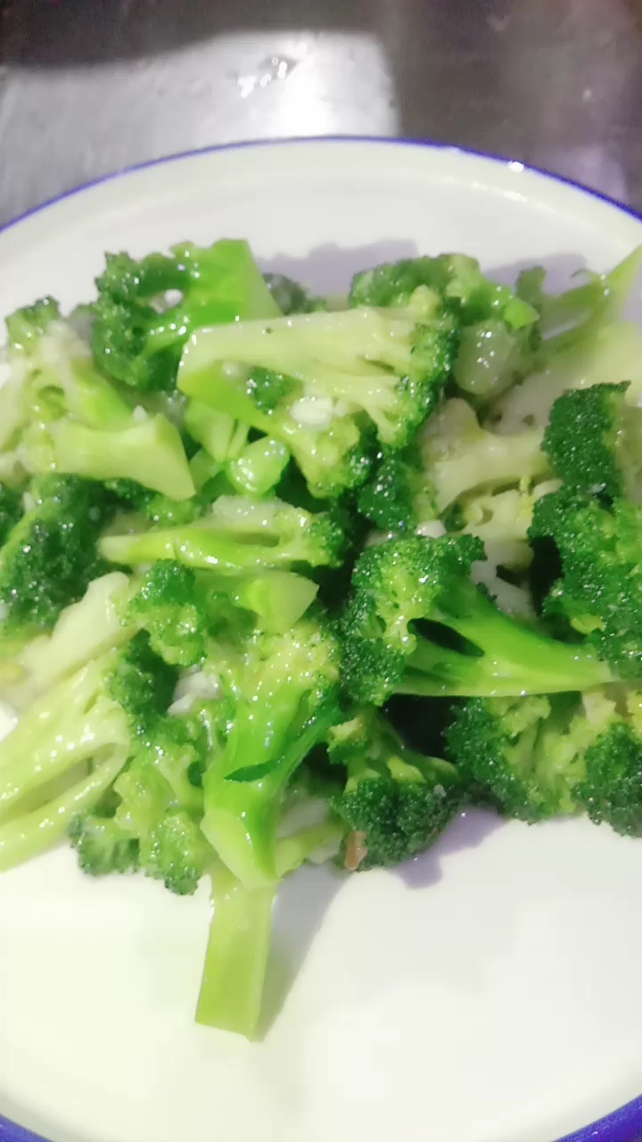 #黑暗料理之王#蒜蓉西蓝花,详细教学,包教包会,快再家做一下吧