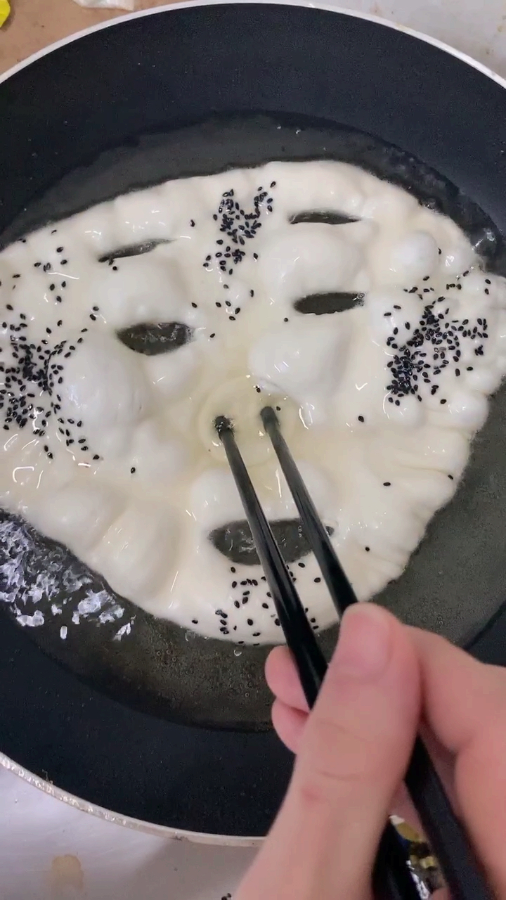 猪头,小油饼。