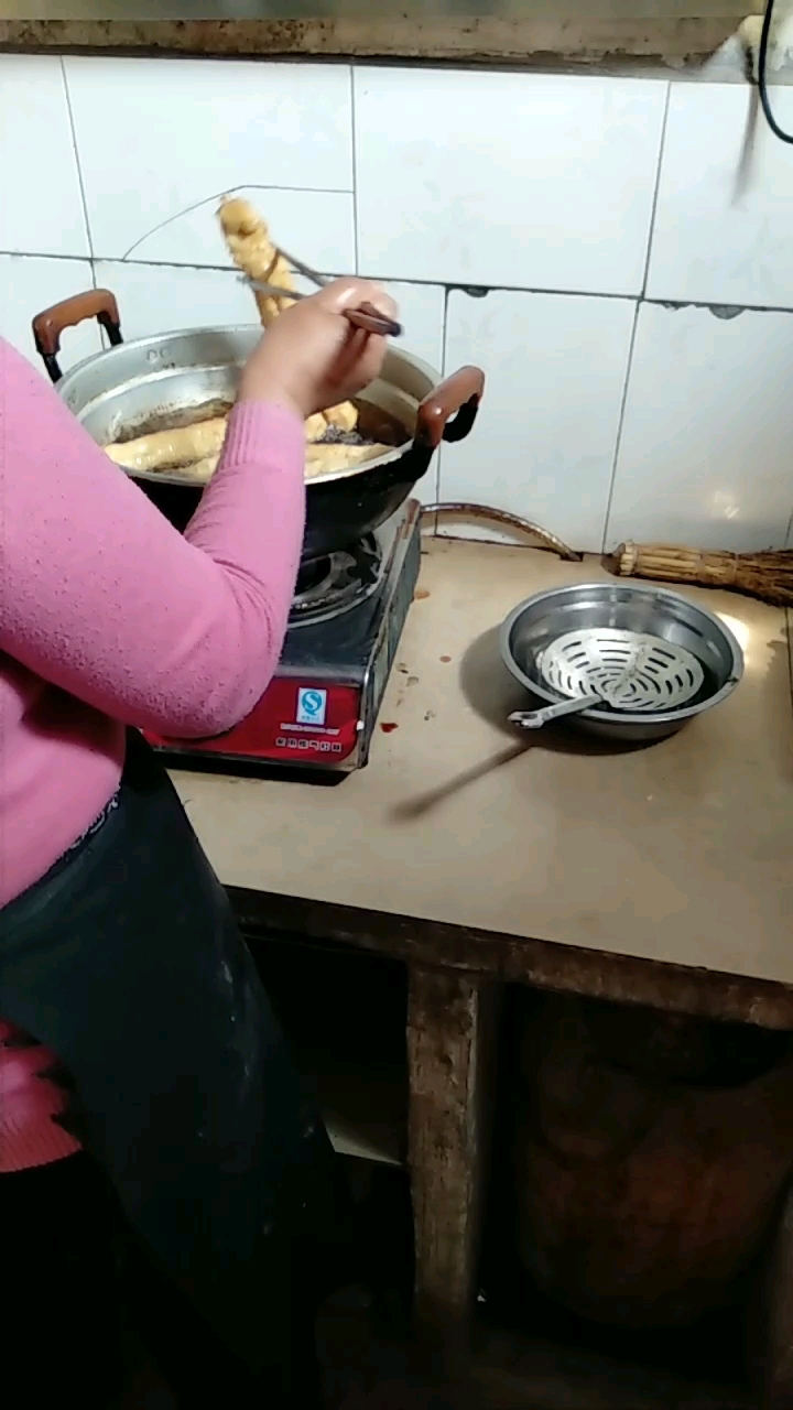 炸油条