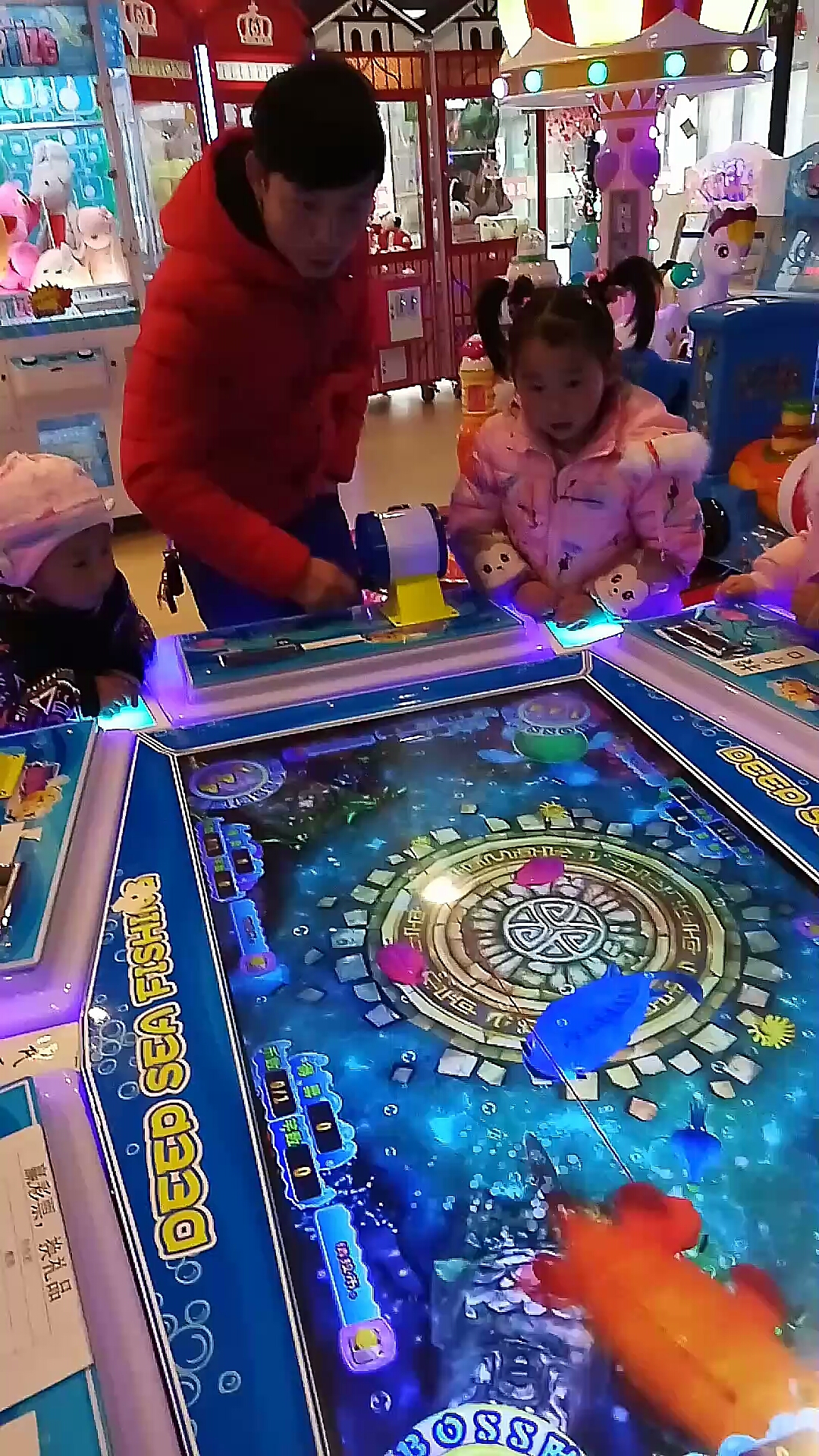看钓鱼这表情,