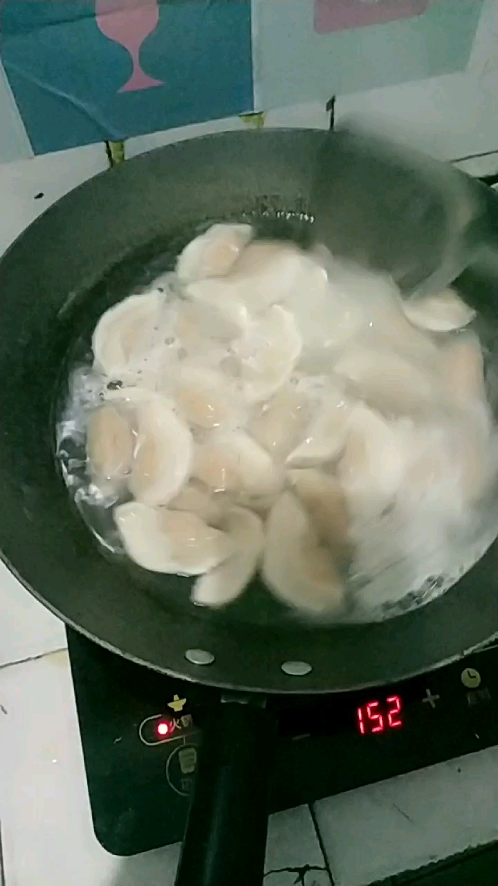 自己包的饺子,怎煮都好吃