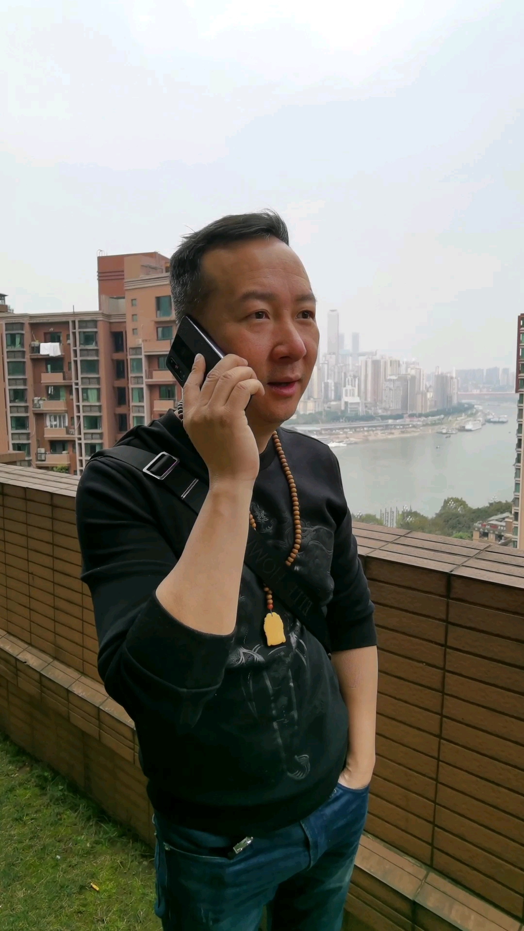 #搞笑段子剧#遇到了一个什么人?你们说退不退?