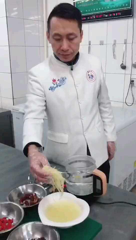 厨房故事,一碗姜汤暖人心!