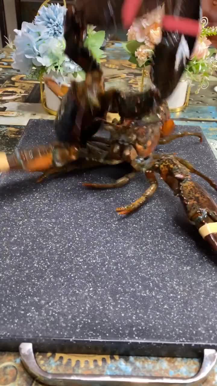 质朴平淡龙虾丸子,一个人吃的那种美食