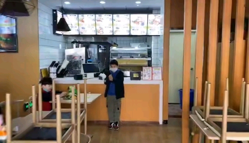 尼克思汉堡店,即将开业