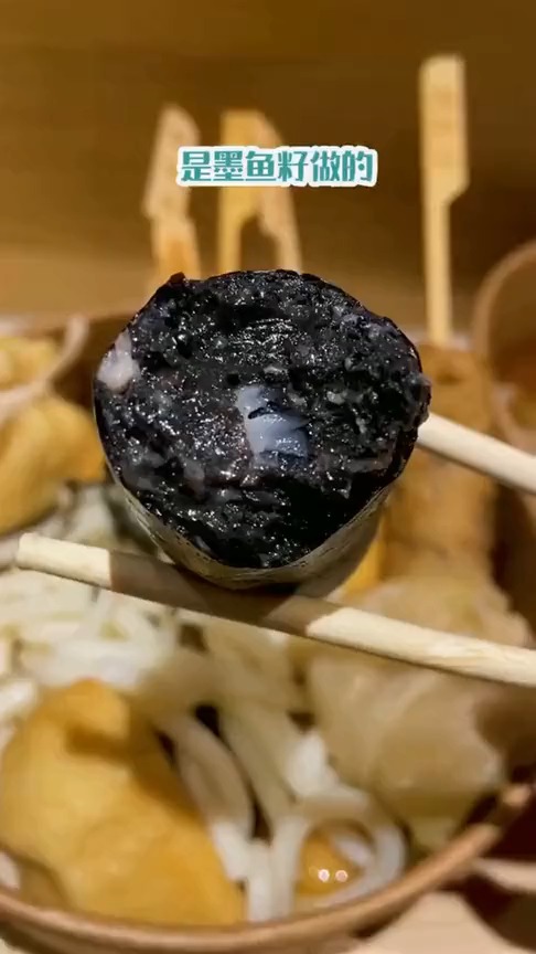 人均15的日式关东煮,居酒屋的装修风格,妥妥的深夜食堂啊