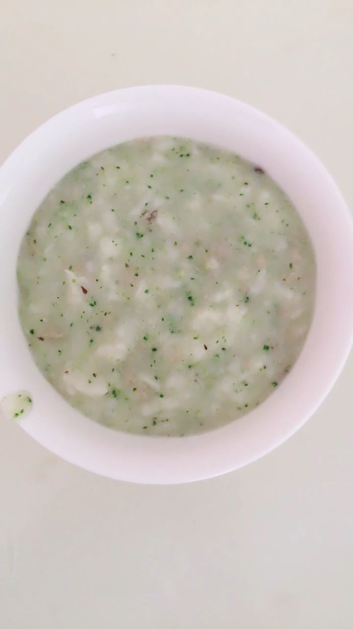 13个月宝宝的午餐,香菇西兰花肉末疙瘩汤