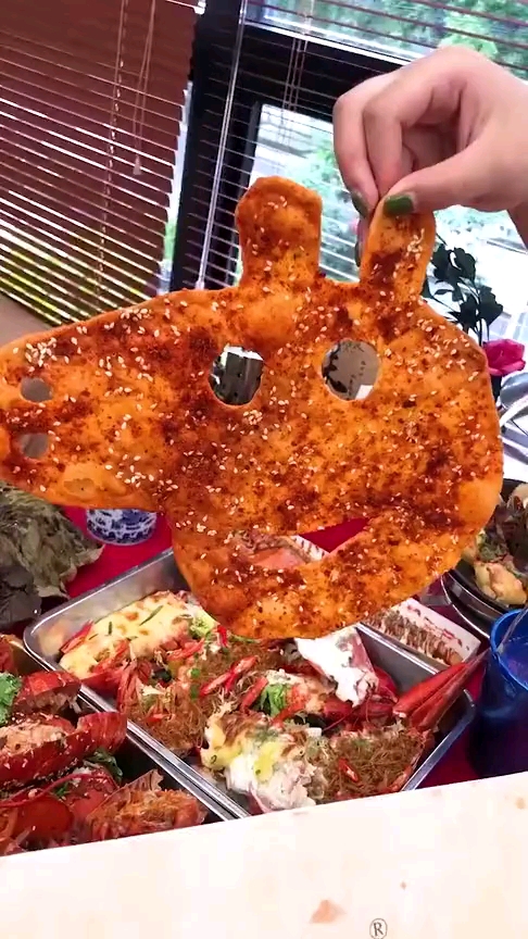 成都美食:波士顿烤龙虾冒菜,我要开始表演徒手剥大虾了! 616