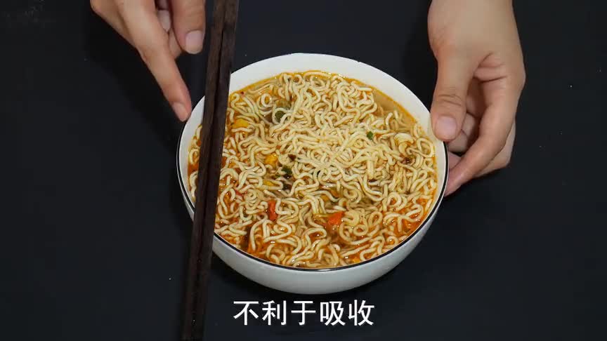 这才是方便面的正确煮法,健康营养又美味,吃再多也不怕发胖