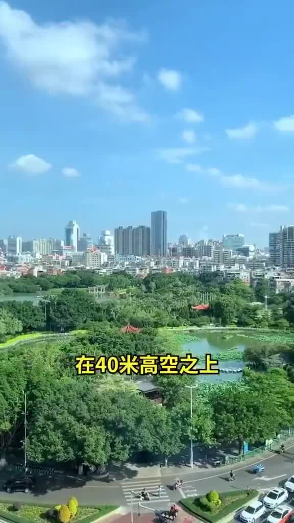 一边欣赏美景一边吃海鲜的感觉太棒了