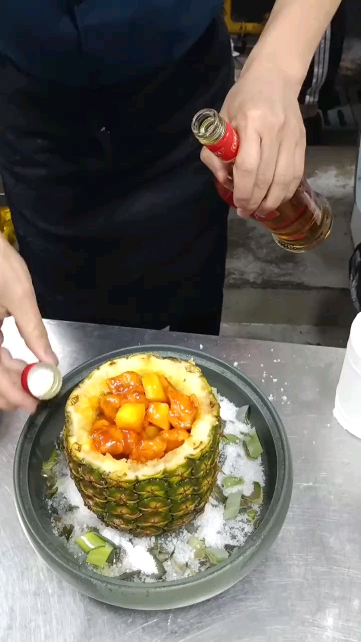 菠萝咕咾肉的吃法就应该这样!