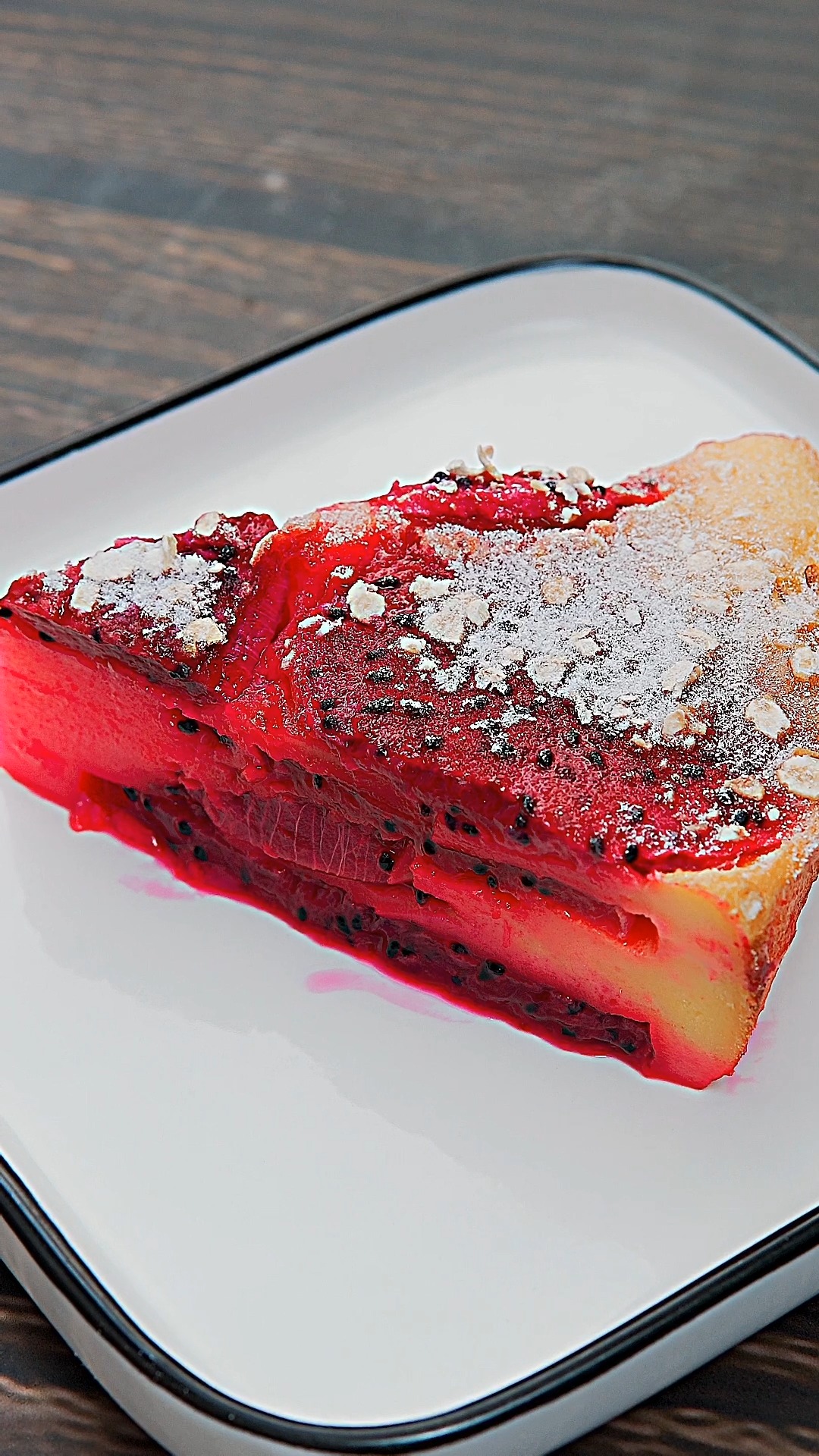 #千层蛋糕#火龙果千层蛋糕,好吃又营养,还能预防便秘