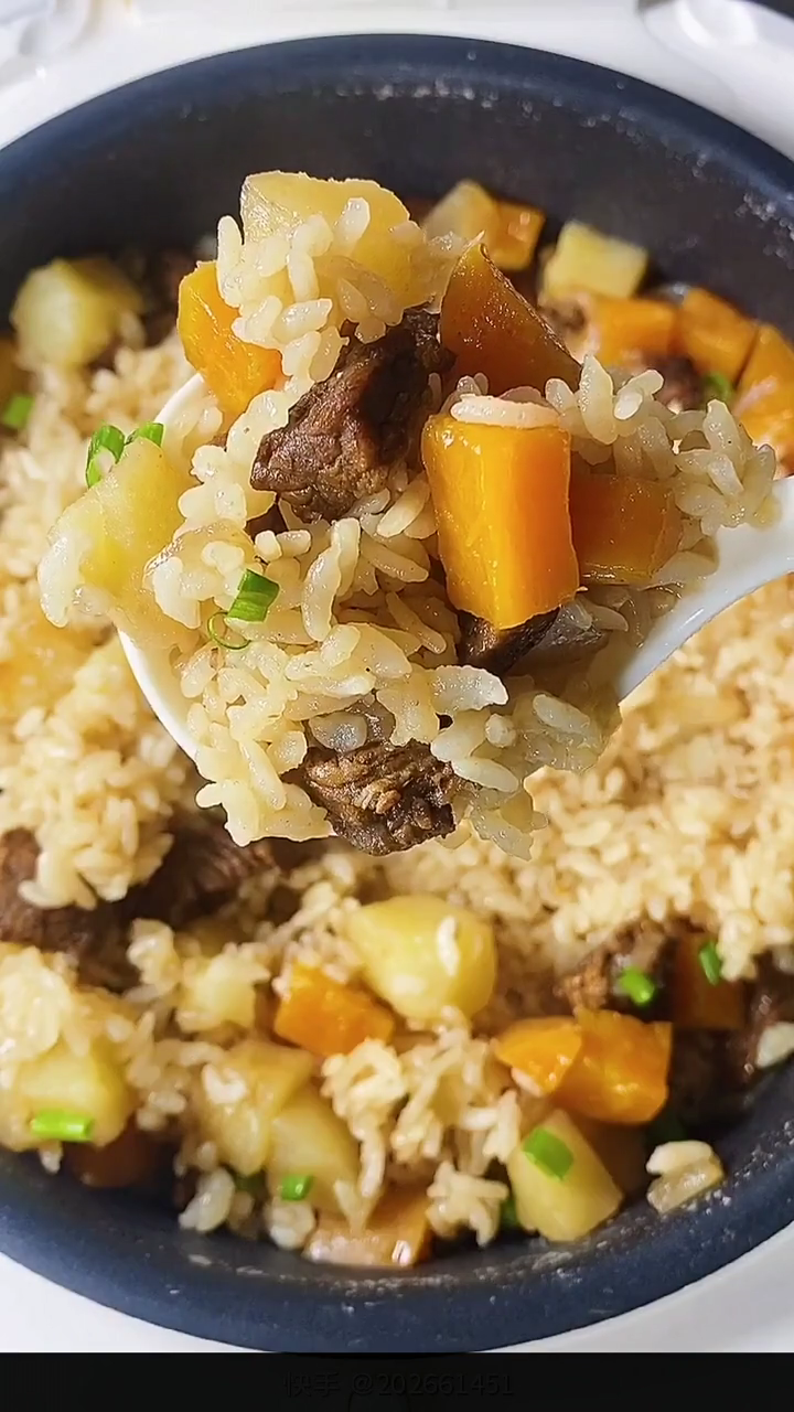 家常版牛肉饭的做法。