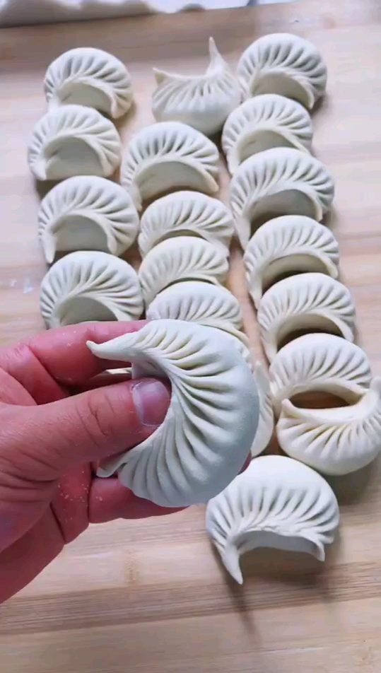 月牙饺子包法!