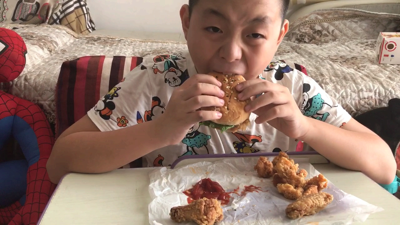 #美食看中国#小孩都爱吃汉堡