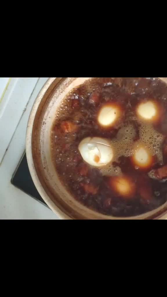 红烧肉卤蛋