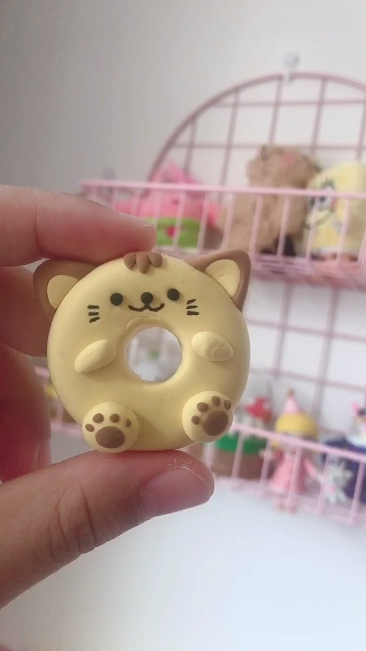 猫咪甜甜圈