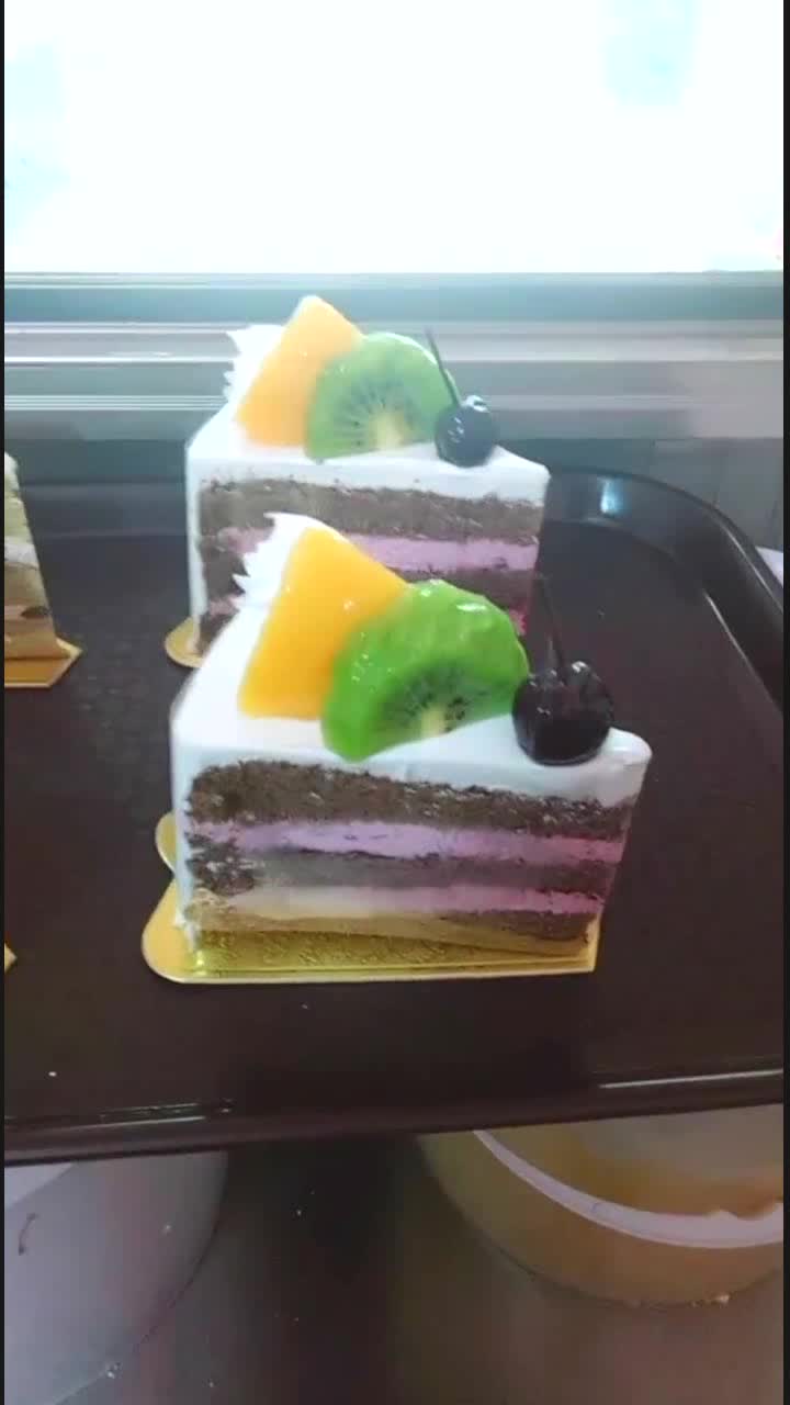 。有各种各样的。